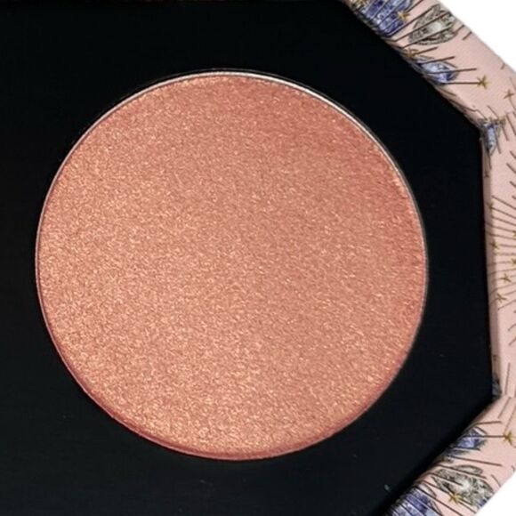 Pat McGrath Labs | Divine Blush + Bronzer + Glow Trio: Nirvana in Bloom Palette - Picture 5 of 7